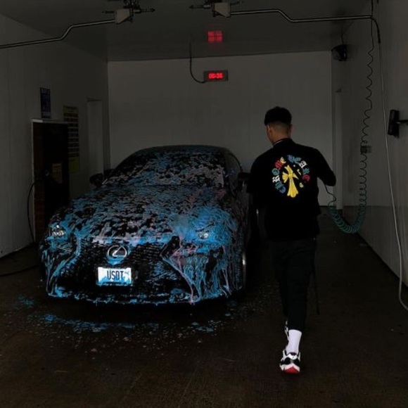 Meet your Posher, Jakob - Picture 1 of 1